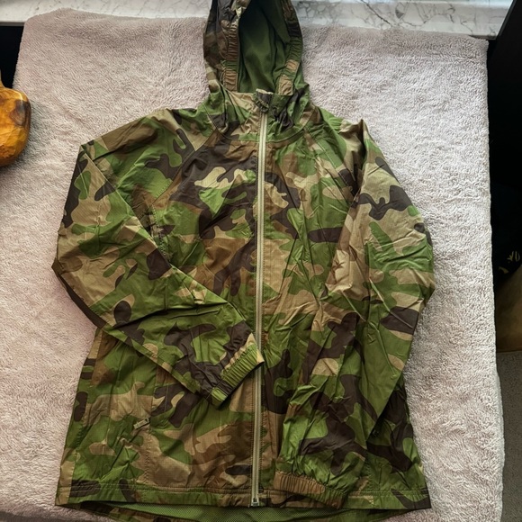 L.L. Bean Jackets & Blazers - LL Bean Women’s Camo Rain Jacket – Size Small